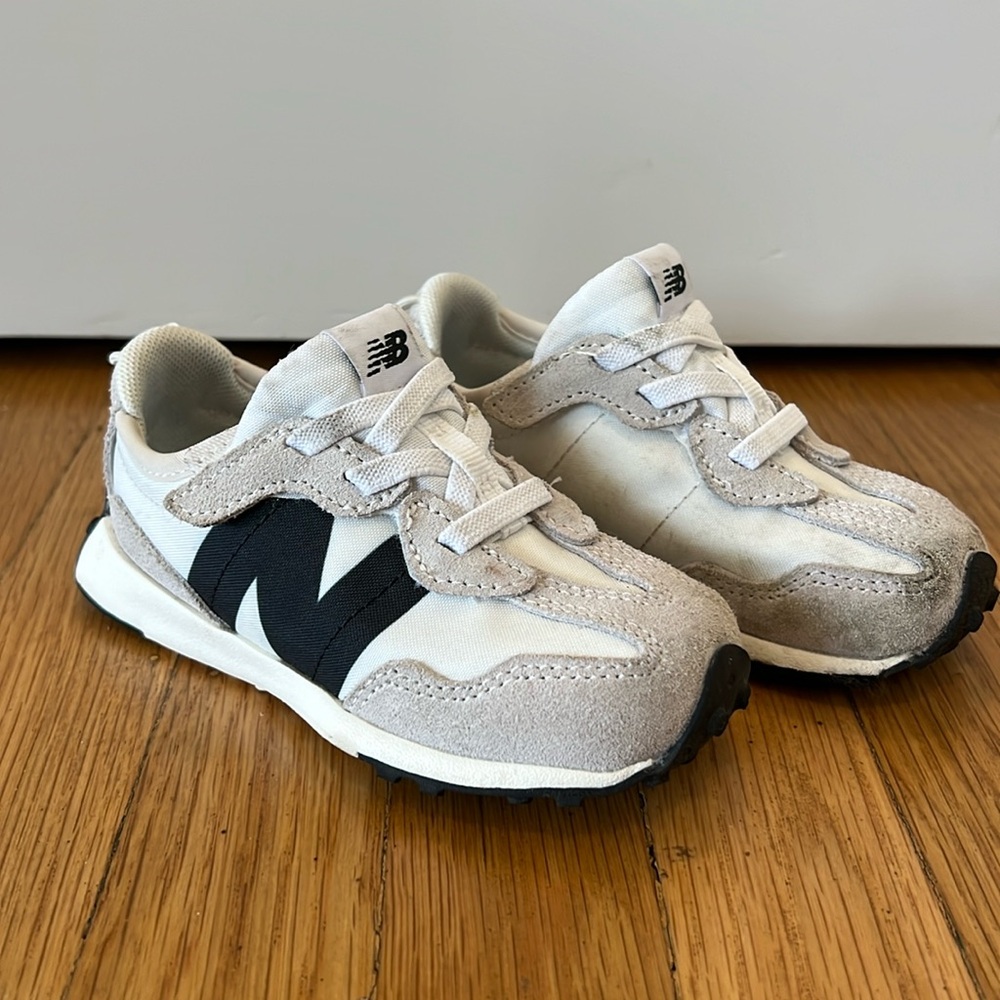 New Balance new-b 327 sneaker toddler size 7
